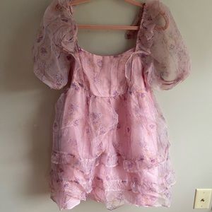 beautiful pouffy frilly girly dress worn only once